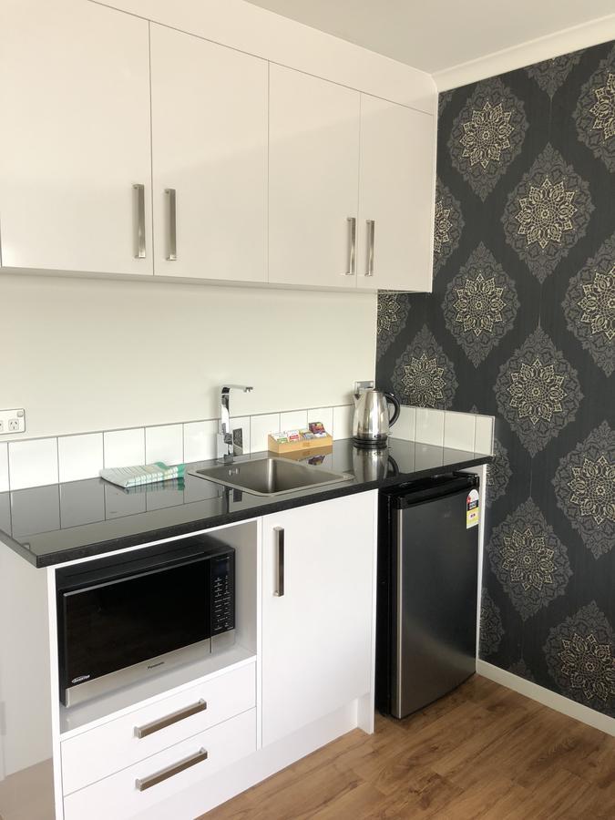 Uni Motel 4*